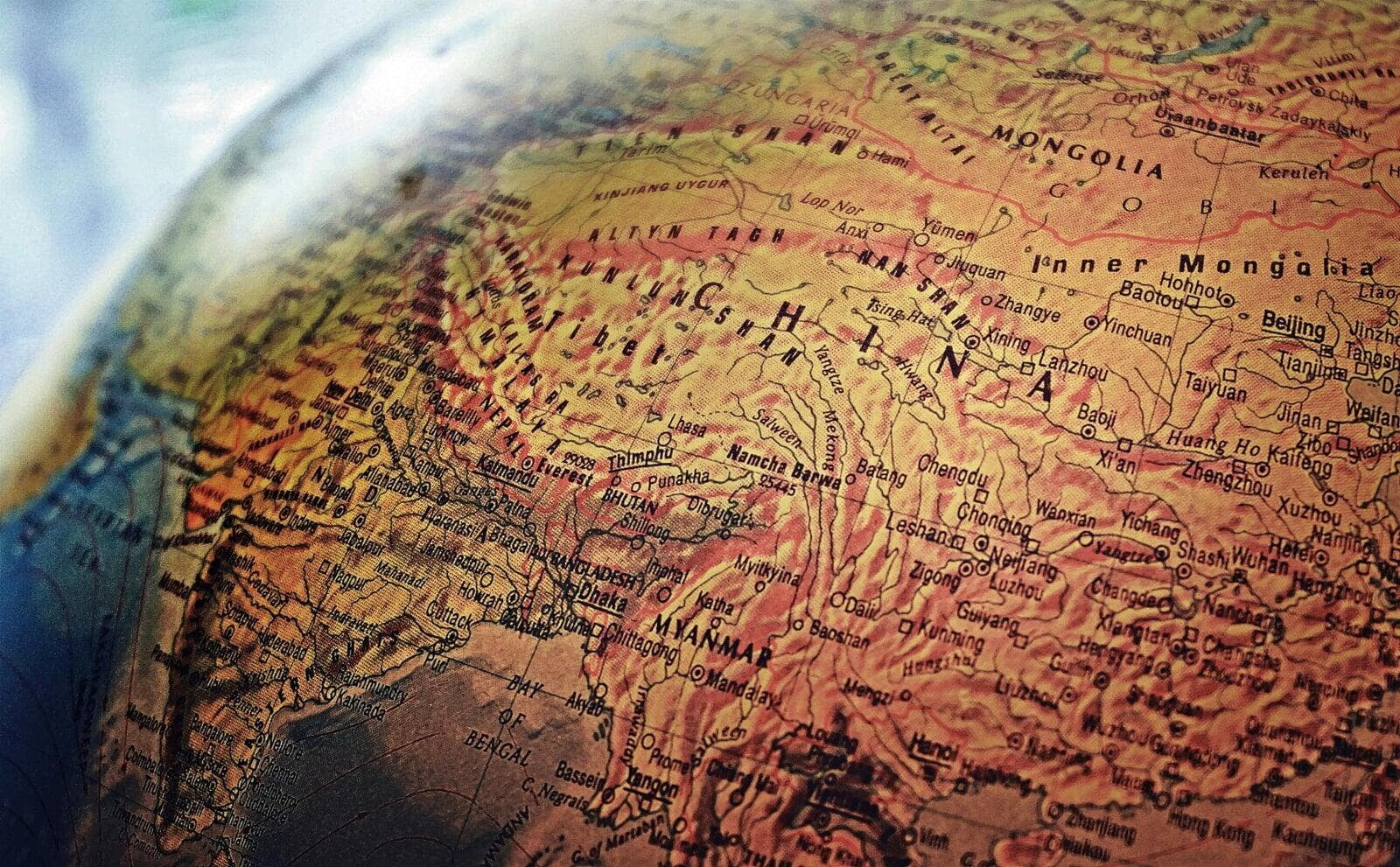 Chinese moving to Canada to study